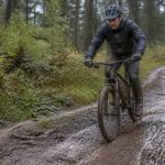Les meilleurs conseils pour rouler sur les chemins boueux
